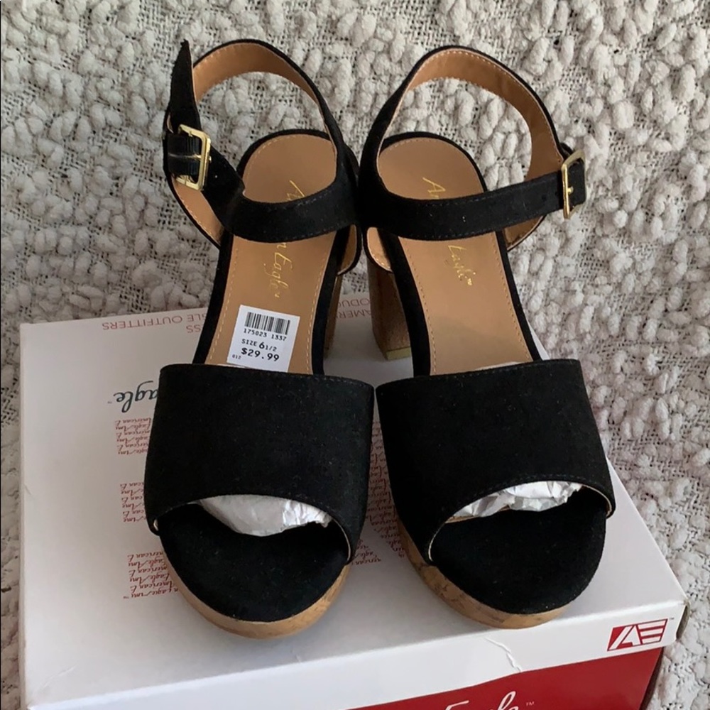American Eagle Sandals - Picture 4 of 5